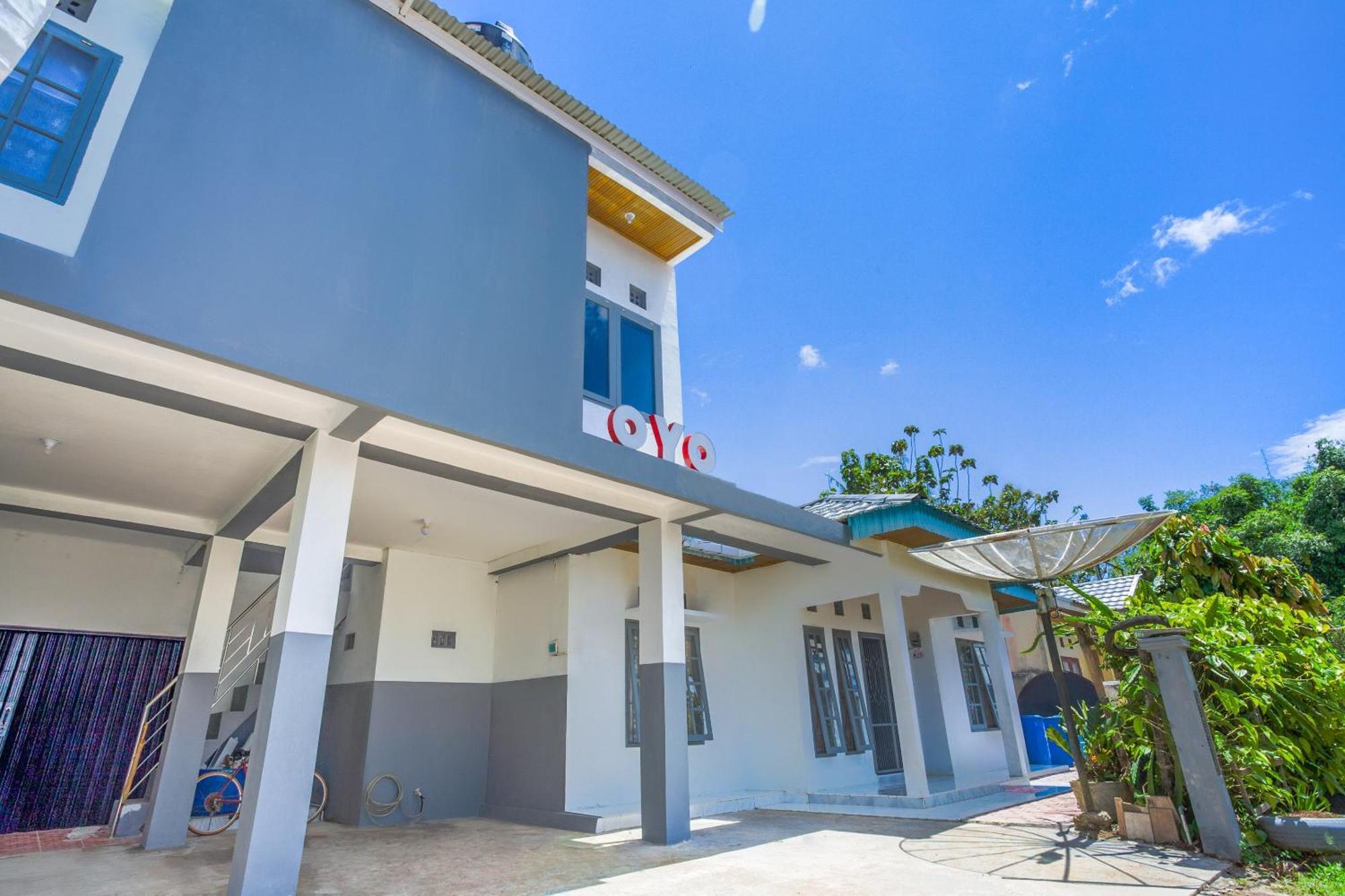 Oyo 2903 Putri Residence Syariah Bukittinggi Εξωτερικό φωτογραφία