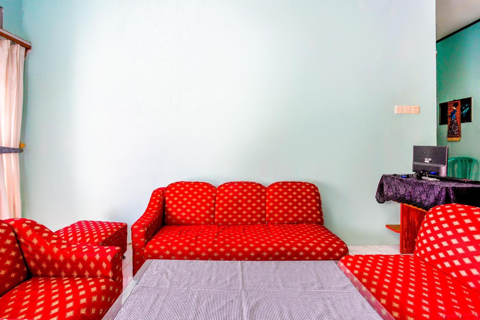 Oyo 2903 Putri Residence Syariah Bukittinggi Εξωτερικό φωτογραφία