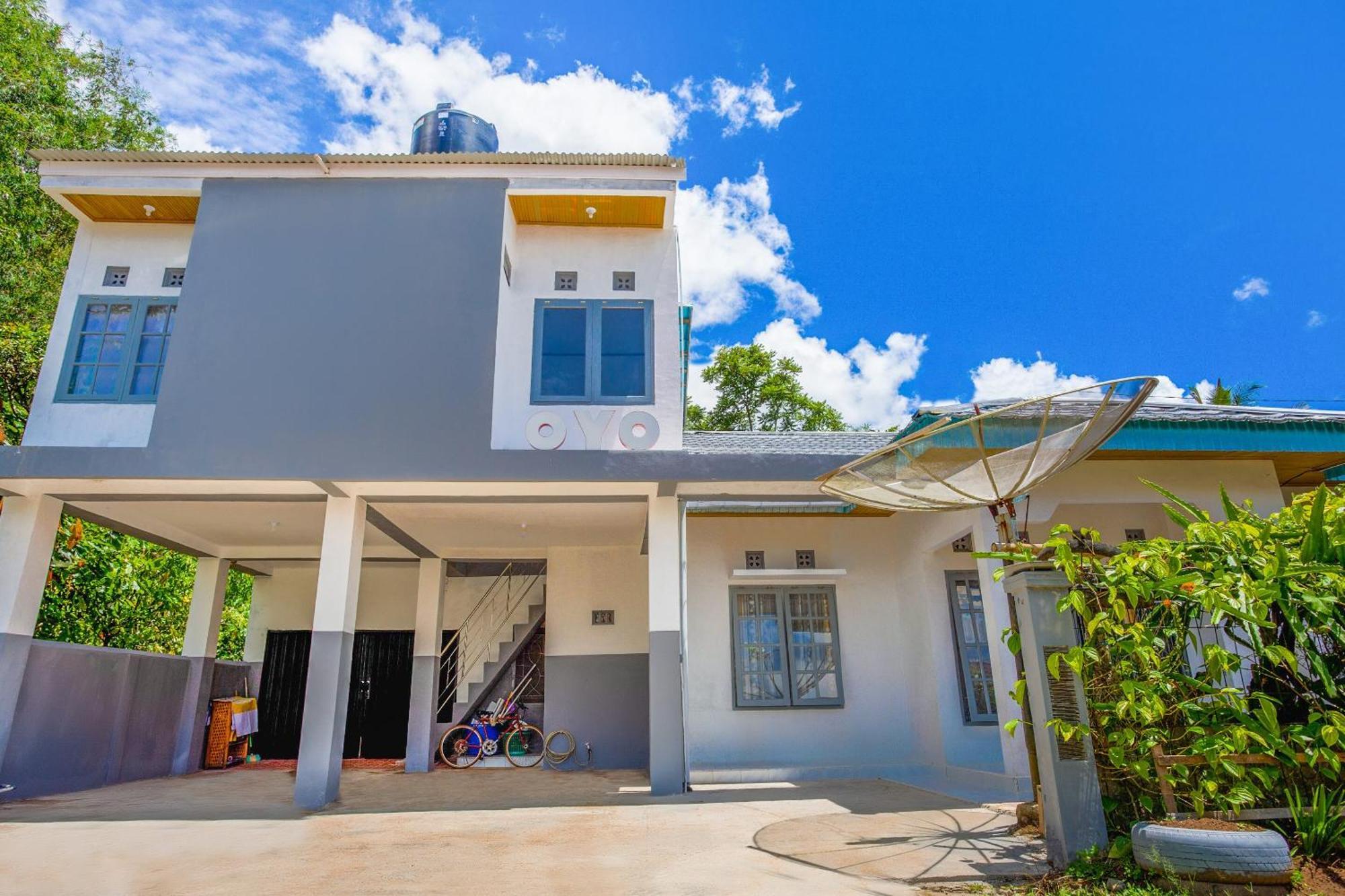 Oyo 2903 Putri Residence Syariah Bukittinggi Εξωτερικό φωτογραφία