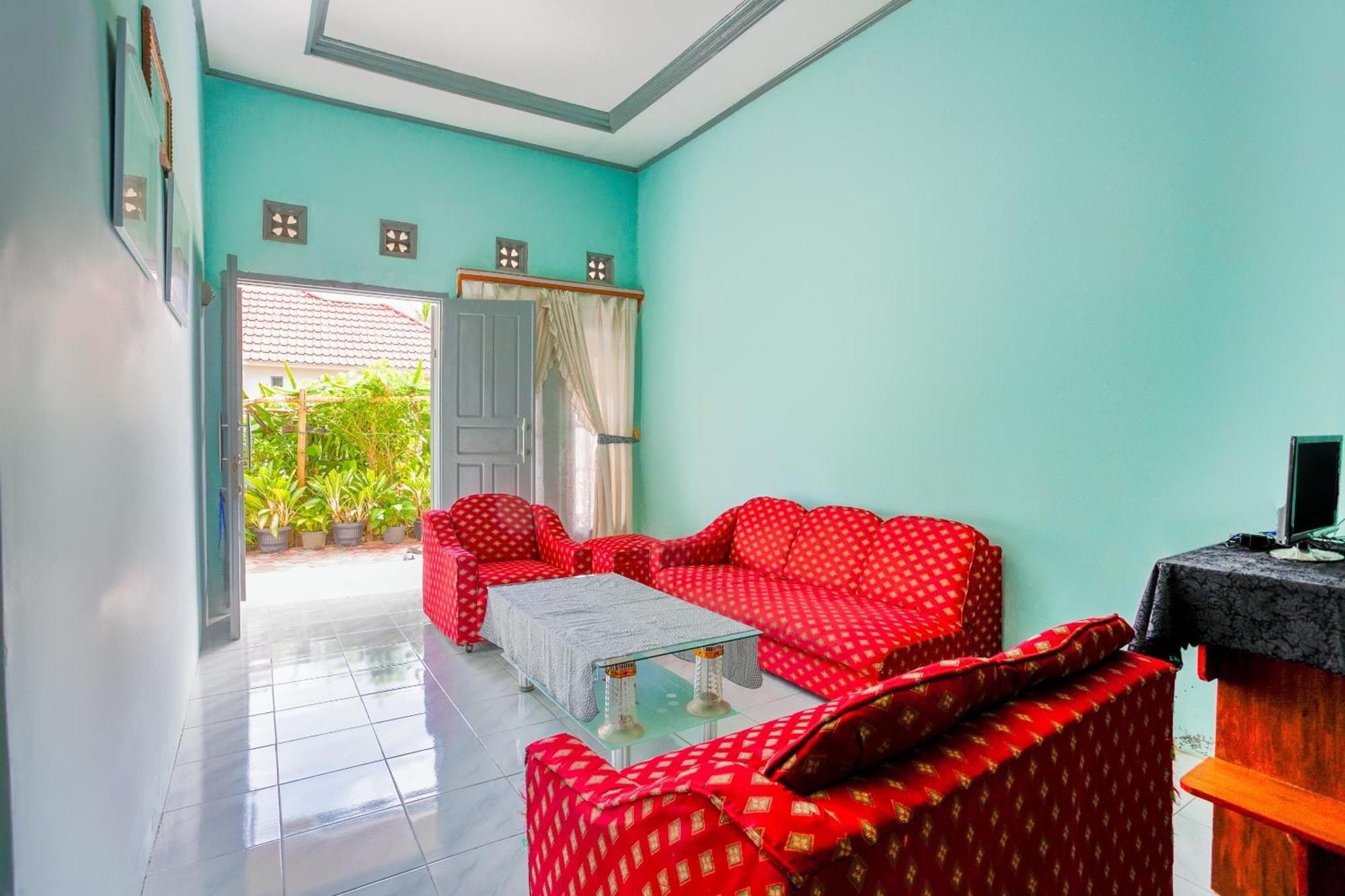 Oyo 2903 Putri Residence Syariah Bukittinggi Εξωτερικό φωτογραφία